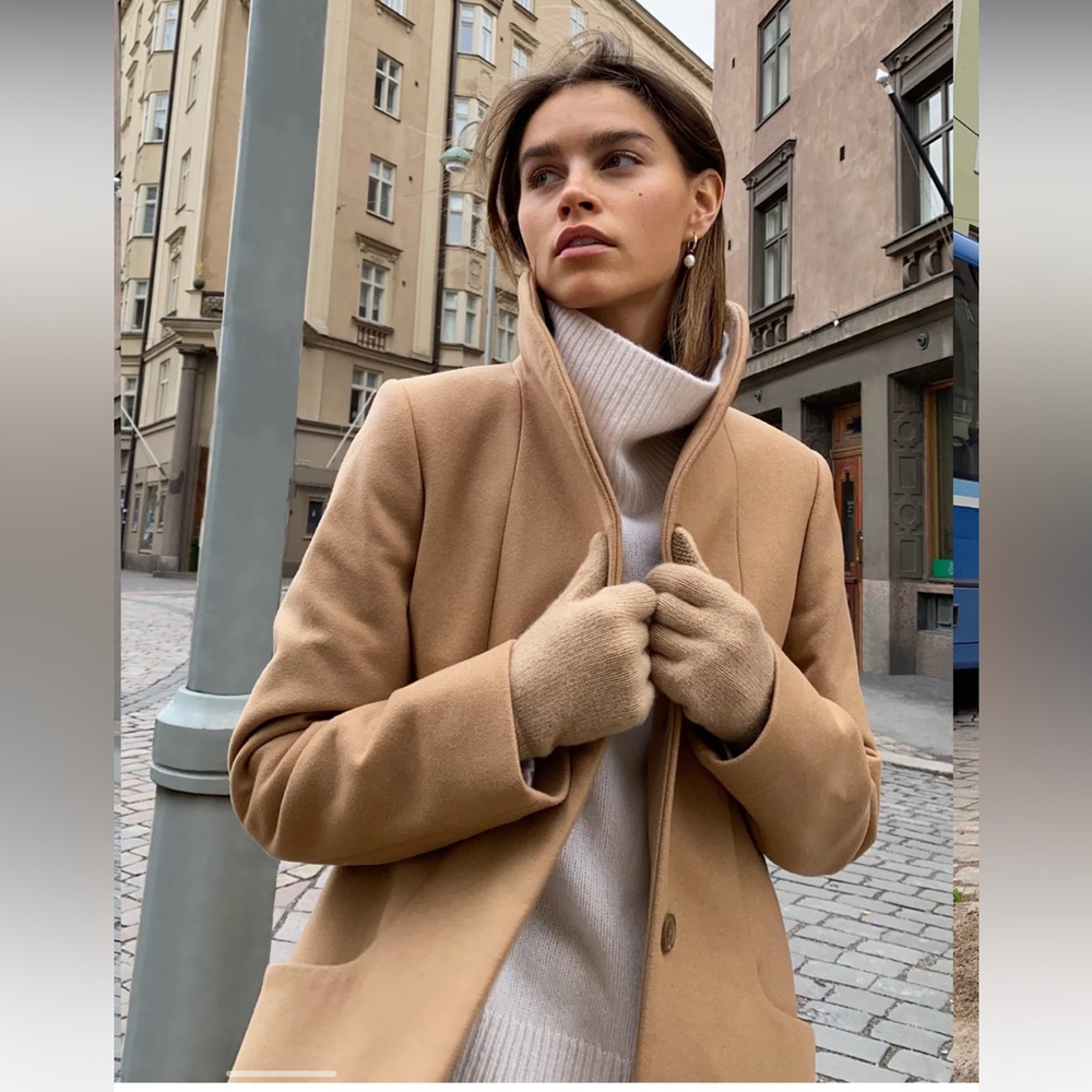 Aritzia Wilfred Cocoon Wool Coat Camel size S